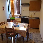 Extra Spacious Seaview Close To The Beach, With Large Terraces And Free Wi-fi & Ac & Bbq & Parking Space