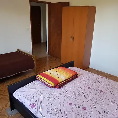 Extra Spacious Seaview Close To The Beach, With Large Terraces And Free Wi-fi & Ac & Bbq & Parking Space
