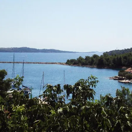 Extra Spacious Seaview Close To The Beach, With Large Terraces And Free Wi-fi & Ac & Bbq & Parking Space