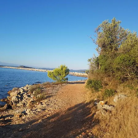 Extra Spacious Seaview Close To The Beach, With Large Terraces And Free Wi-fi & Ac & Bbq & Parking Space Appartamento Sali