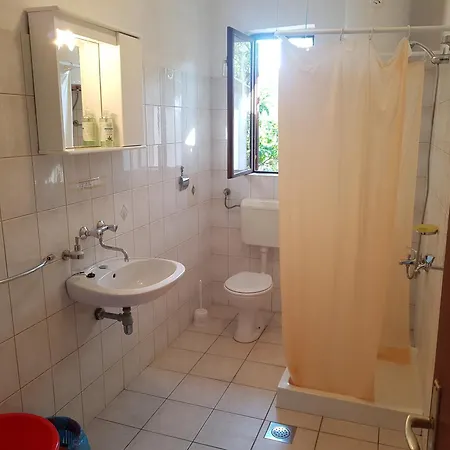 Extra Spacious Seaview Close To The Beach, With Large Terraces And Free Wi-fi & Ac & Bbq & Parking Space דירה