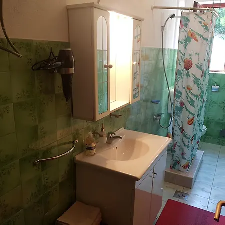 Extra Spacious Seaview Close To The Beach, With Large Terraces And Free Wi-fi & Ac & Bbq & Parking Space דירה Zaglav