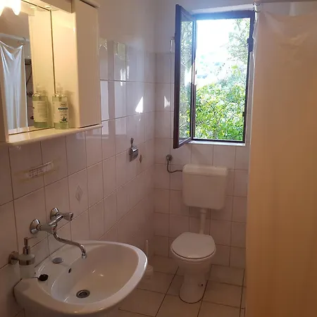 Extra Spacious Seaview Close To The Beach, With Large Terraces And Free Wi-fi & Ac & Bbq & Parking Space דירה
