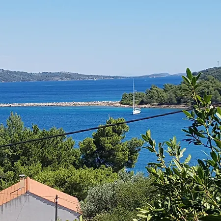 Extra Spacious Seaview Close To The Beach, With Large Terraces And Free Wi-fi & Ac & Bbq & Parking Space