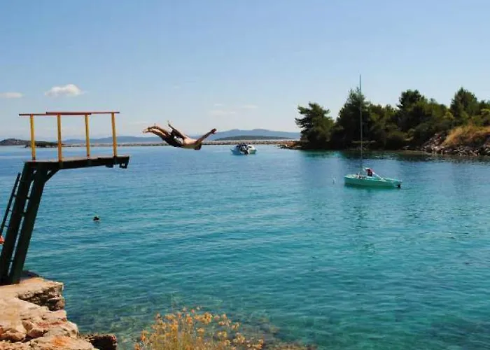 Апартаменты Extra Spacious Seaview Close To The Beach, With Large Terraces And Free Wi-fi & Ac & Bbq & Parking Space *