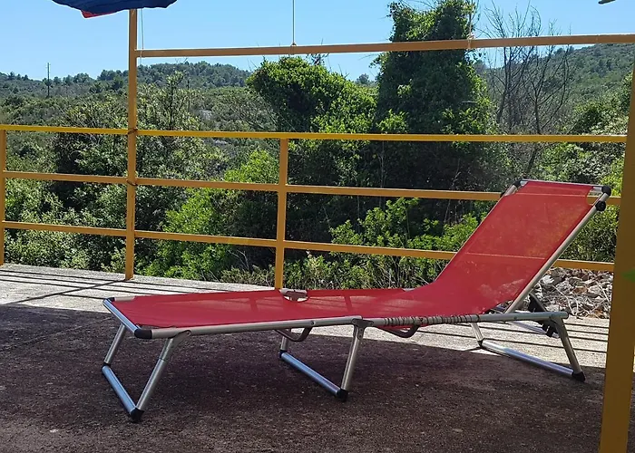 Апартаменты Extra Spacious Seaview Close To The Beach, With Large Terraces And Free Wi-fi & Ac & Bbq & Parking Space Zaglav