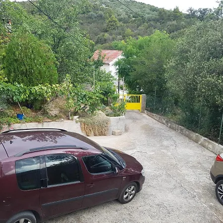 Daire Extra Spacious Seaview Close To The Beach, With Large Terraces And Free Wi-fi & Ac & Bbq & Parking Space